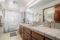3622 Delancey Ln, Concord, CA 94519