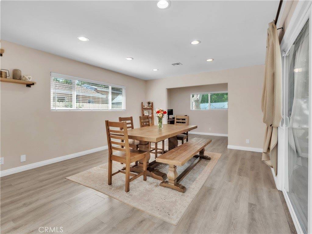 24441 Denise Pl, Newhall, CA 91321