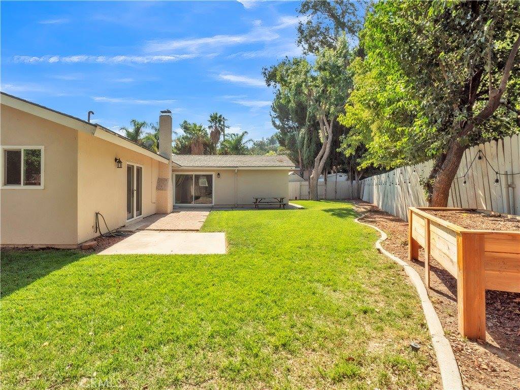 24441 Denise Pl, Newhall, CA 91321