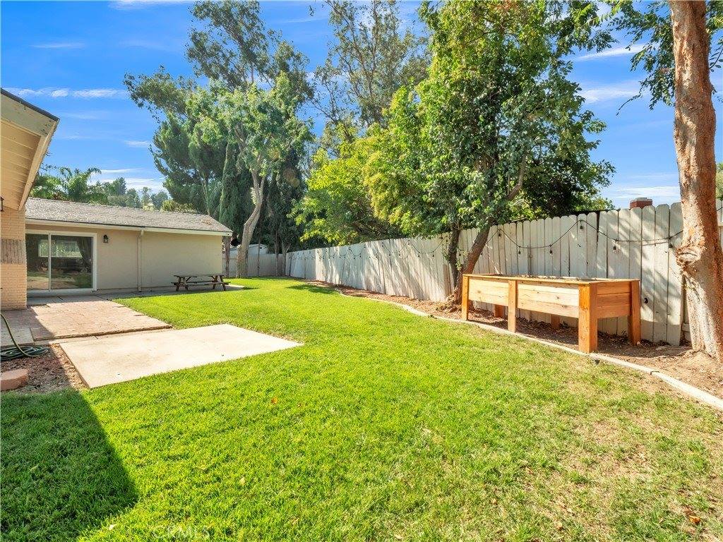 24441 Denise Pl, Newhall, CA 91321