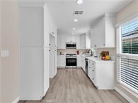 24441 Denise Pl, Newhall, CA 91321