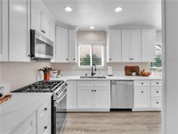 24441 Denise Pl, Newhall, CA 91321