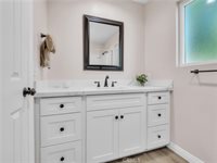 24441 Denise Pl, Newhall, CA 91321