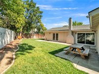24441 Denise Pl, Newhall, CA 91321