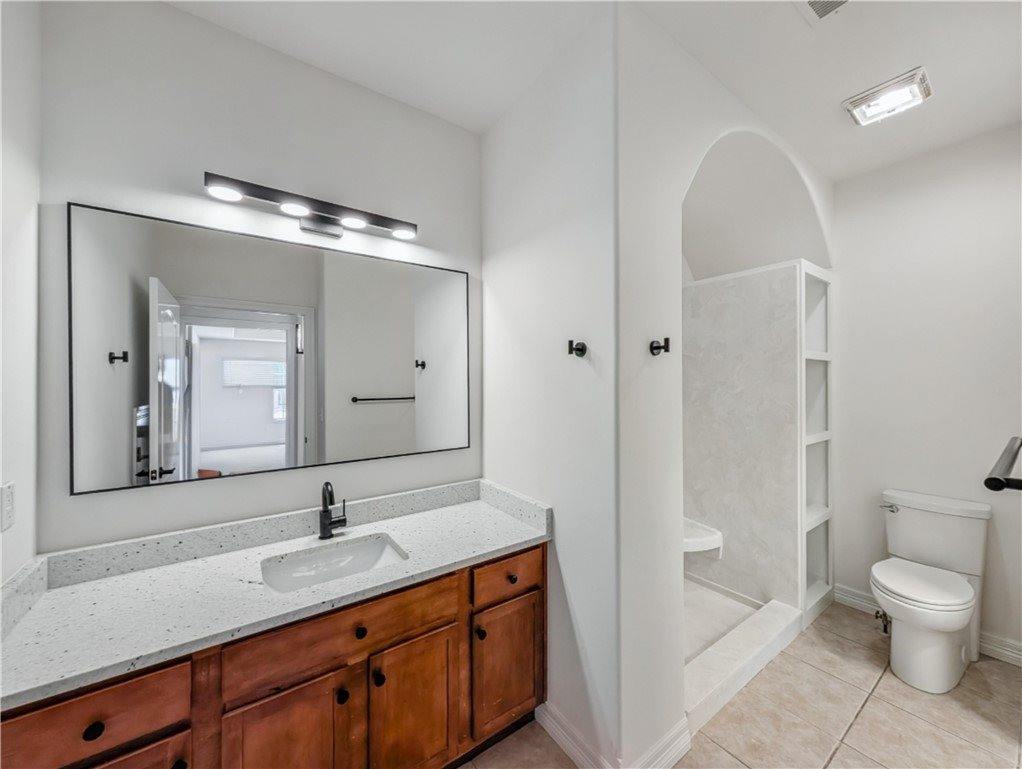 904 Dixson Street, Rogers, AR 72758