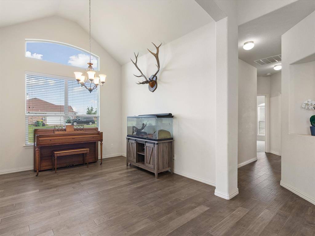 1109 Cashew Drive, Venus, TX 76084