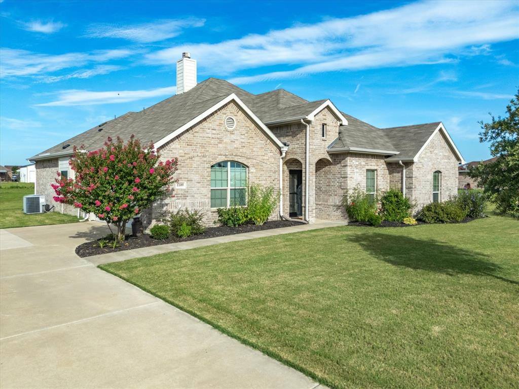 1109 Cashew Drive, Venus, TX 76084