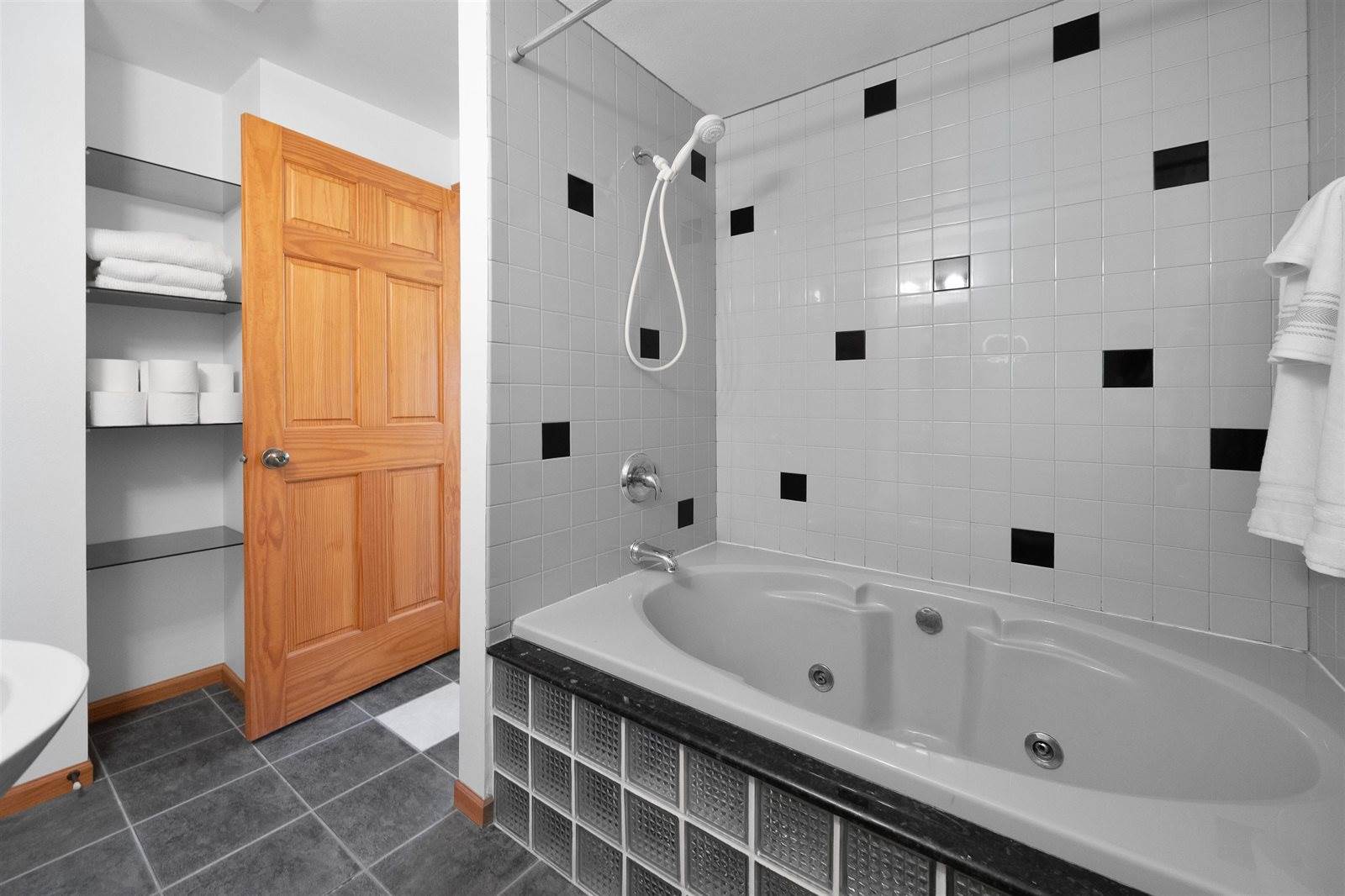 532 Fifth Avenue, Stevens Point, WI 54481