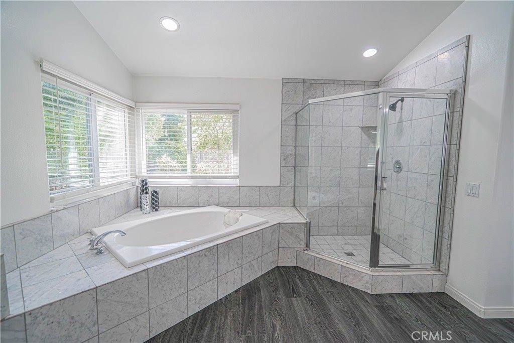 23678 White Oak Court, Newhall, CA 91321