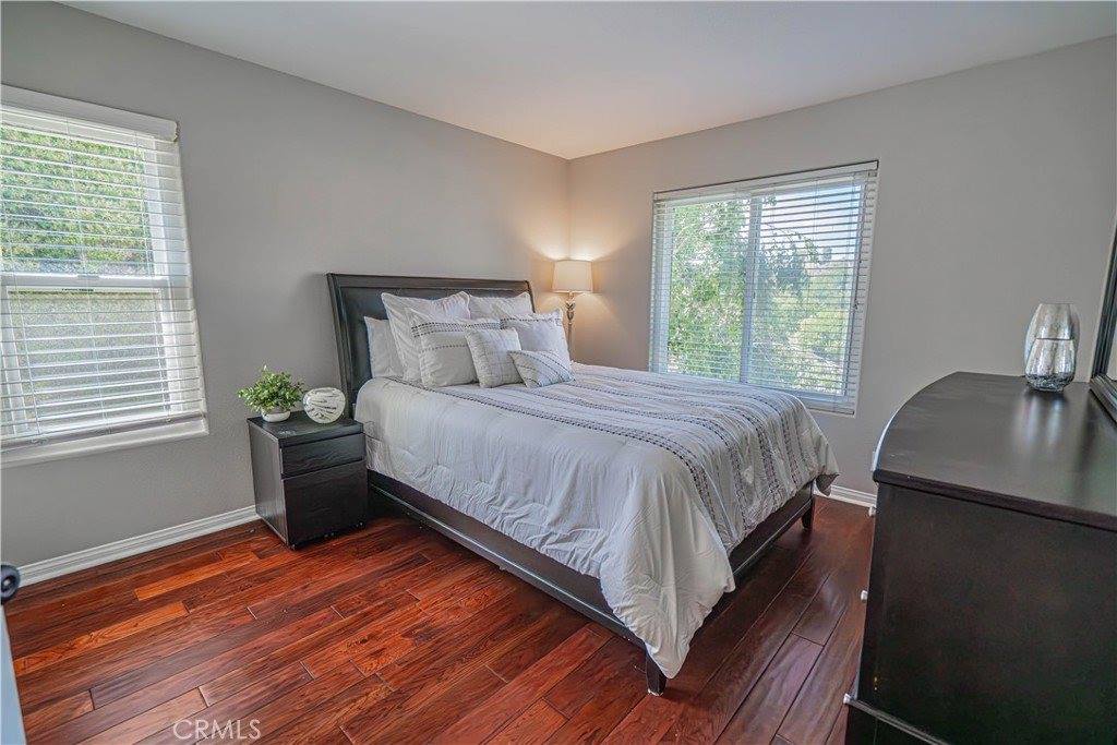 23678 White Oak Court, Newhall, CA 91321