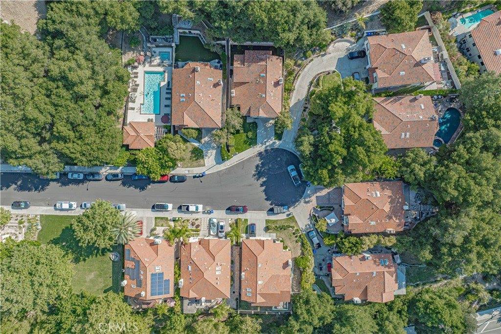 23678 White Oak Court, Newhall, CA 91321