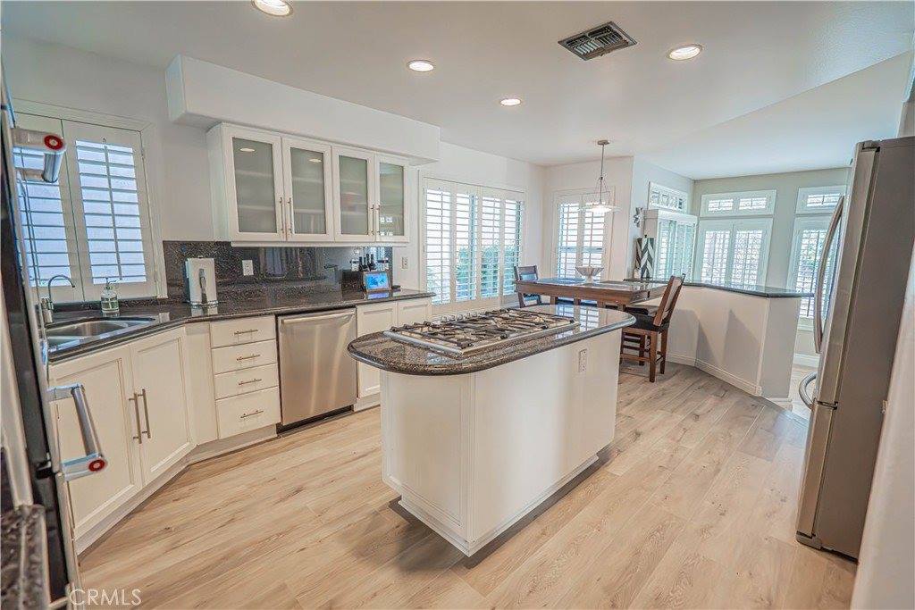 23678 White Oak Court, Newhall, CA 91321