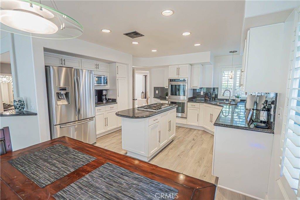 23678 White Oak Court, Newhall, CA 91321