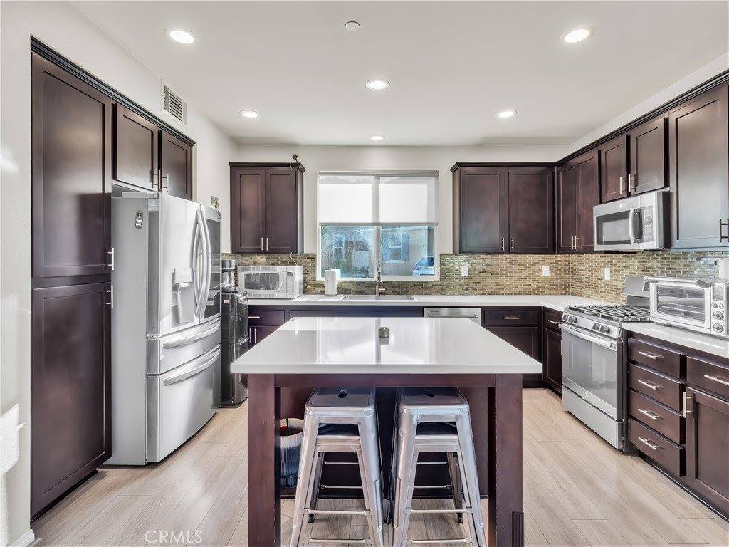 26956 Trestles Drive, Canyon Country, CA 91351