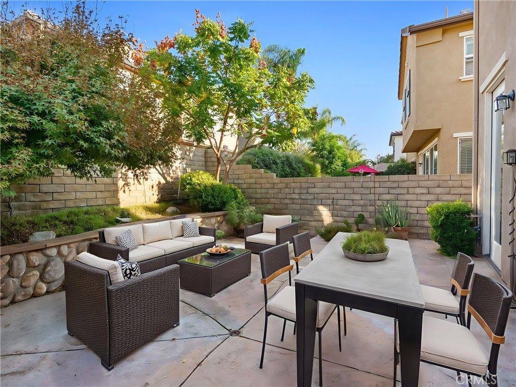 28448 Mirabelle Lane, Saugus, CA 91350