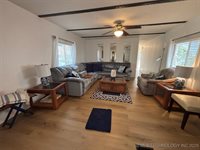 35708 South Fox Hill Road, Park Hill, OK 74451