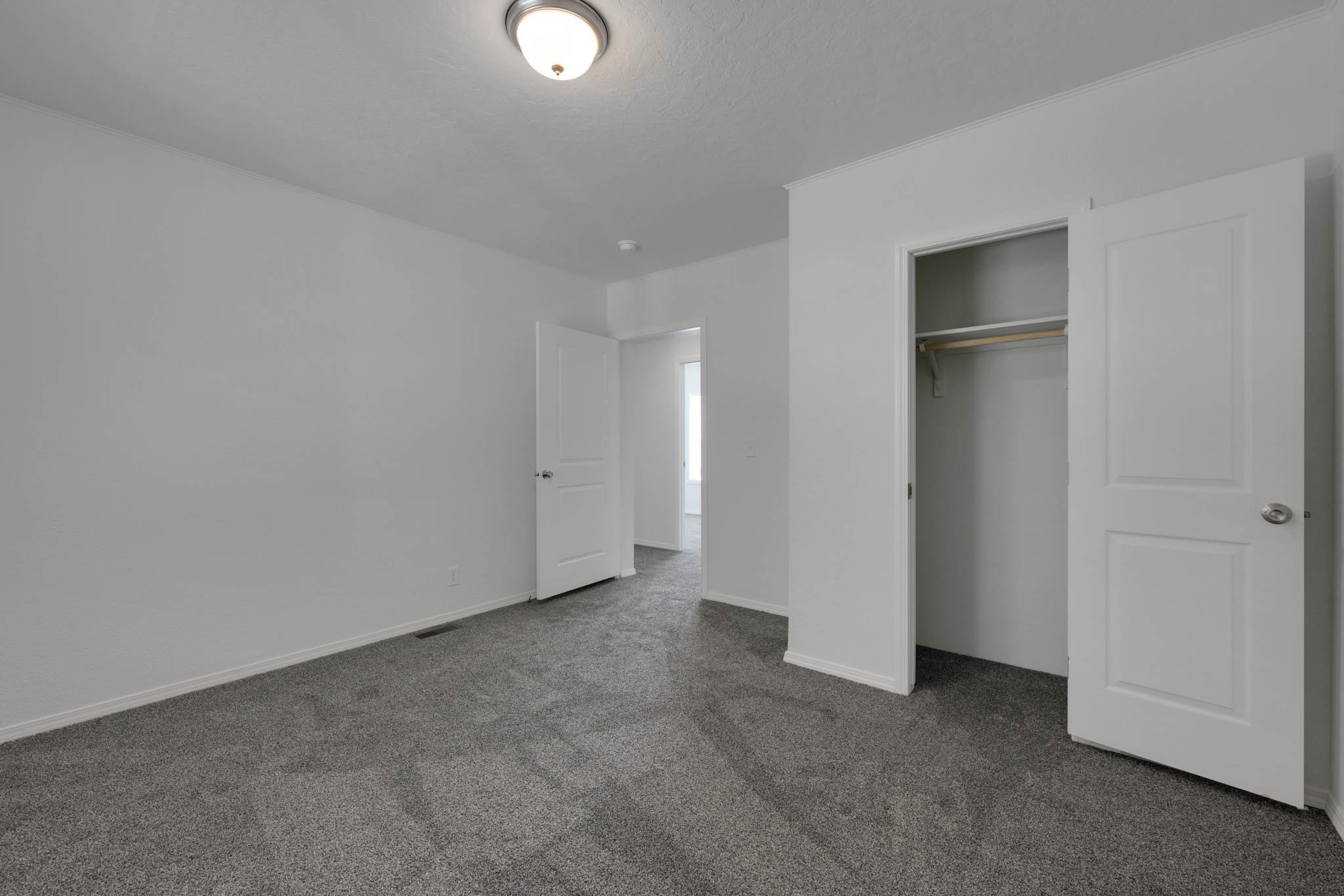 890 Hidden Valley Rd, Bozeman, MT 59718