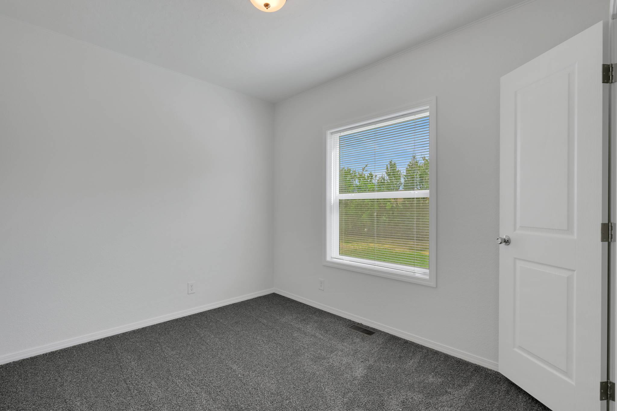 890 Hidden Valley Rd, Bozeman, MT 59718