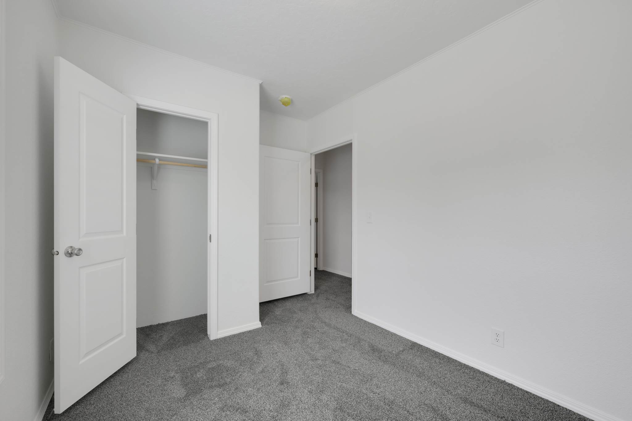 890 Hidden Valley Rd, Bozeman, MT 59718