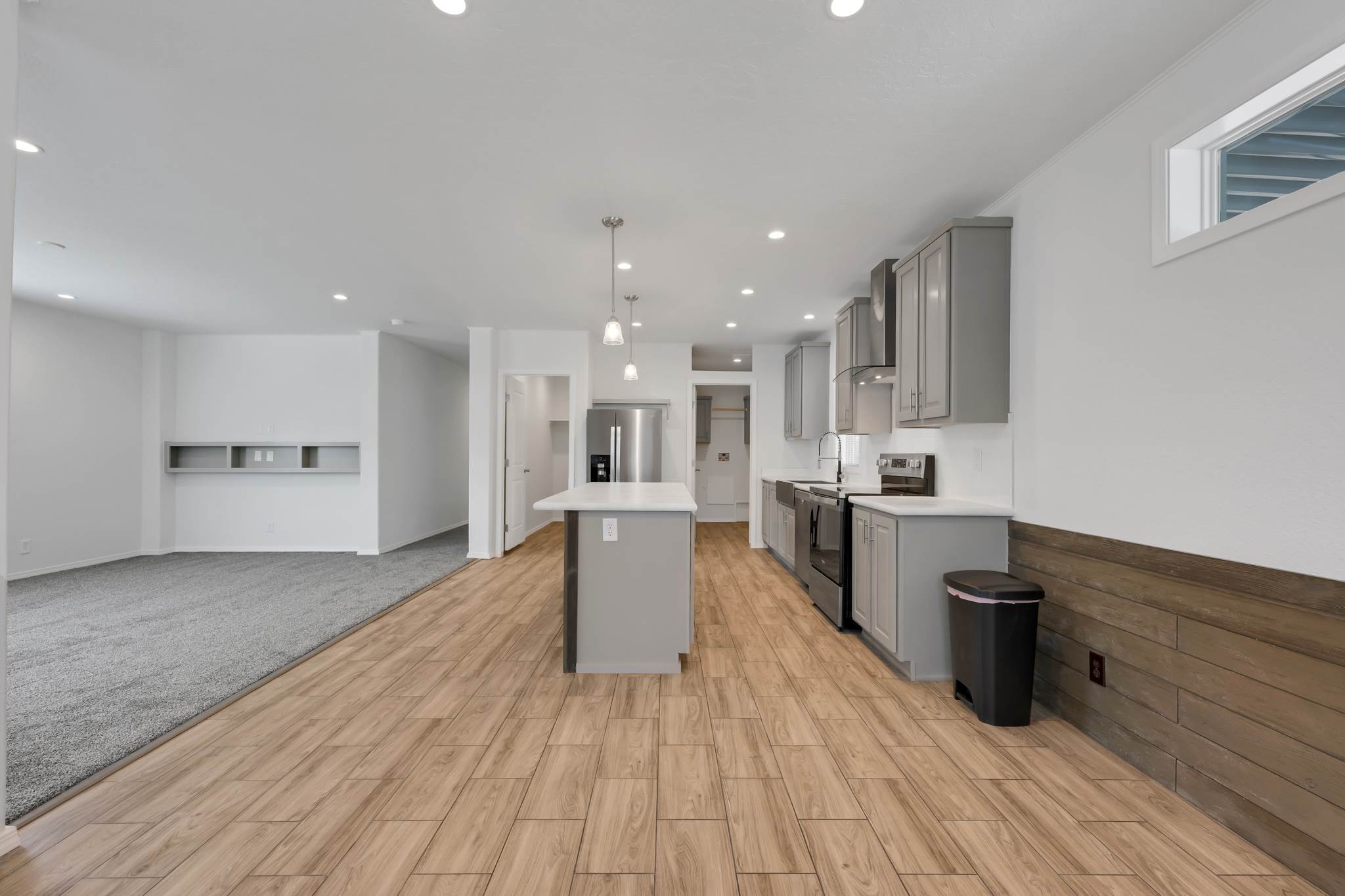 890 Hidden Valley Rd, Bozeman, MT 59718