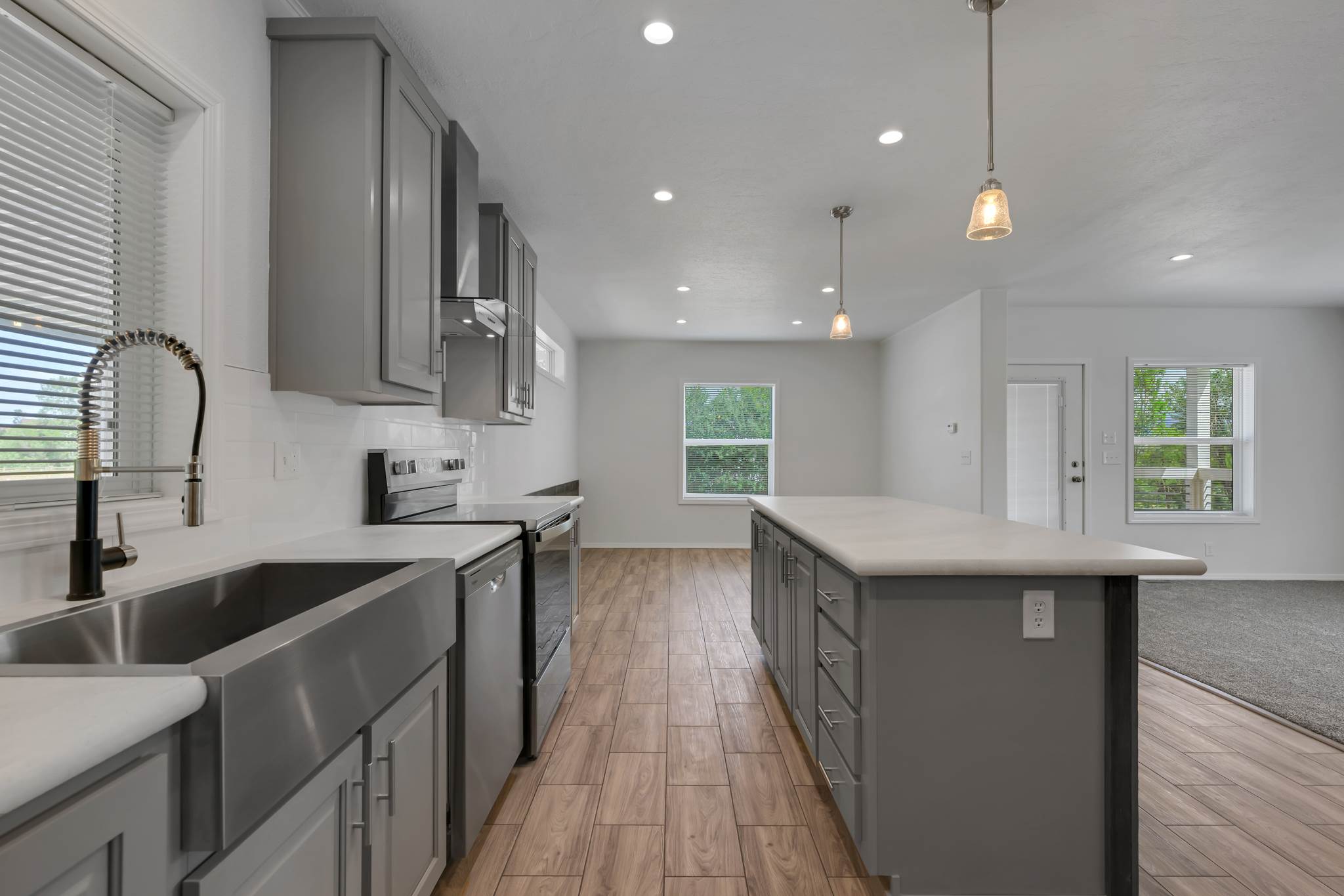 890 Hidden Valley Rd, Bozeman, MT 59718