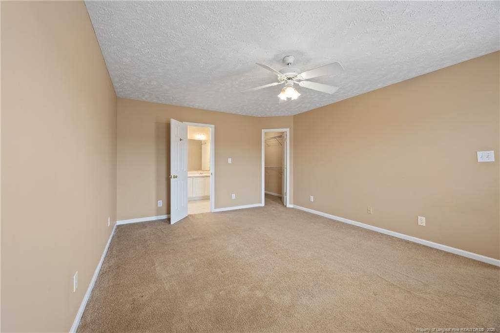 5504 Shady Pine Court, Hope Mills, NC 28348