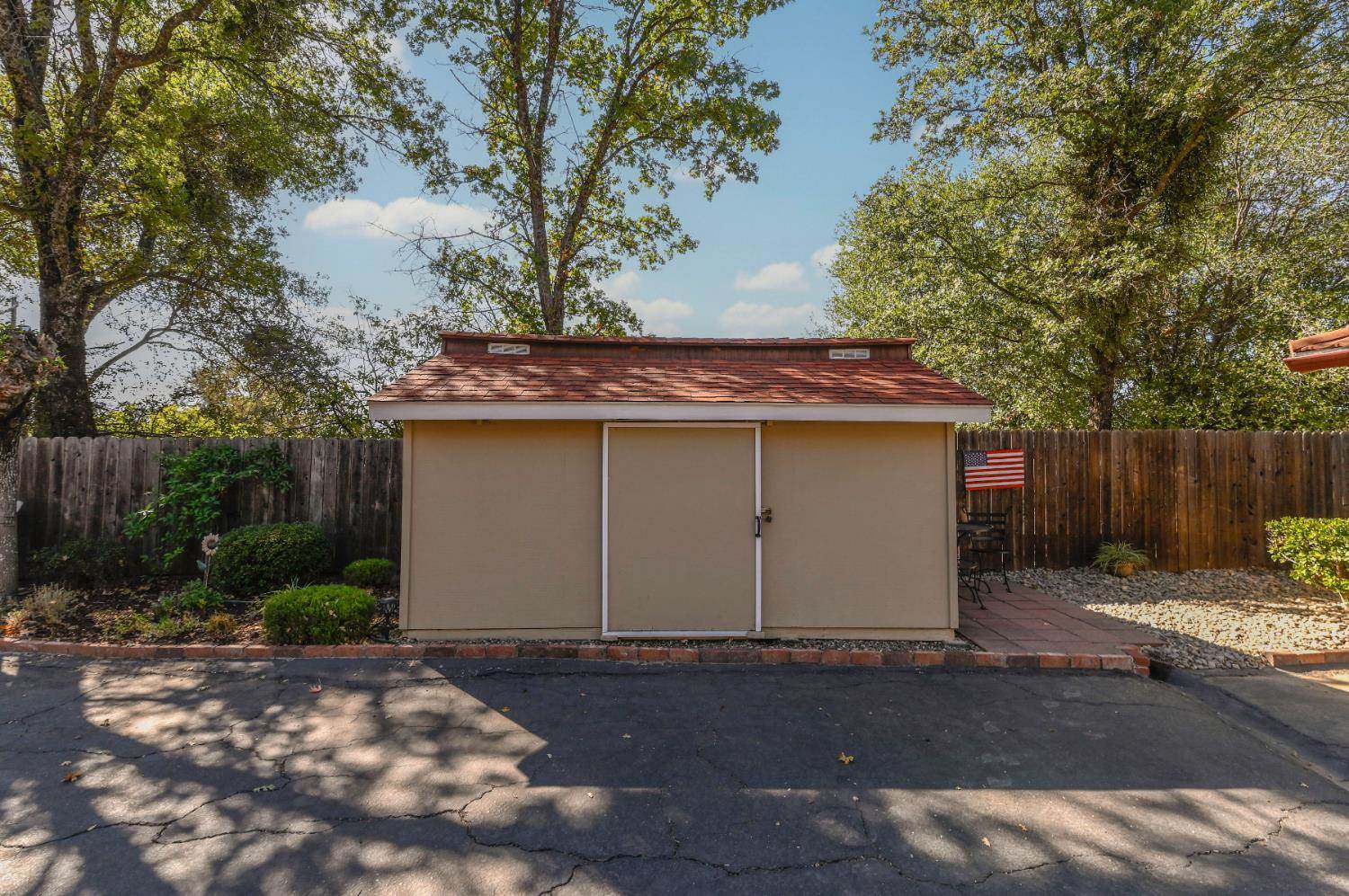 690 Amador, Angels Camp, CA 95222