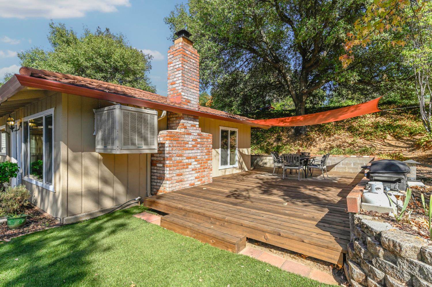 690 Amador, Angels Camp, CA 95222