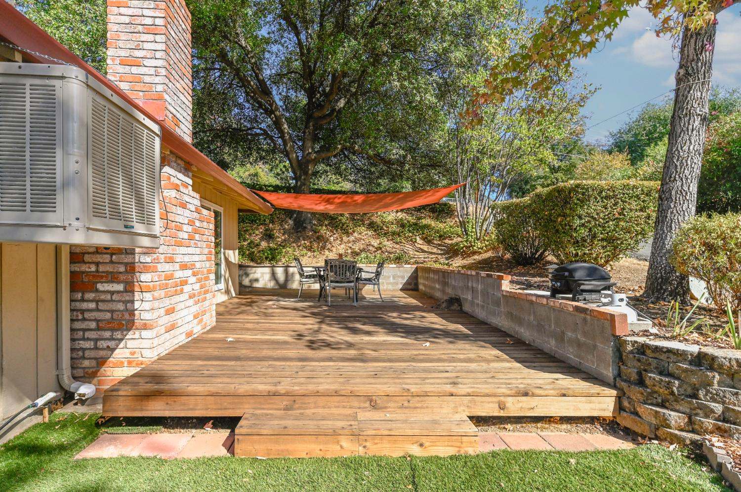 690 Amador, Angels Camp, CA 95222