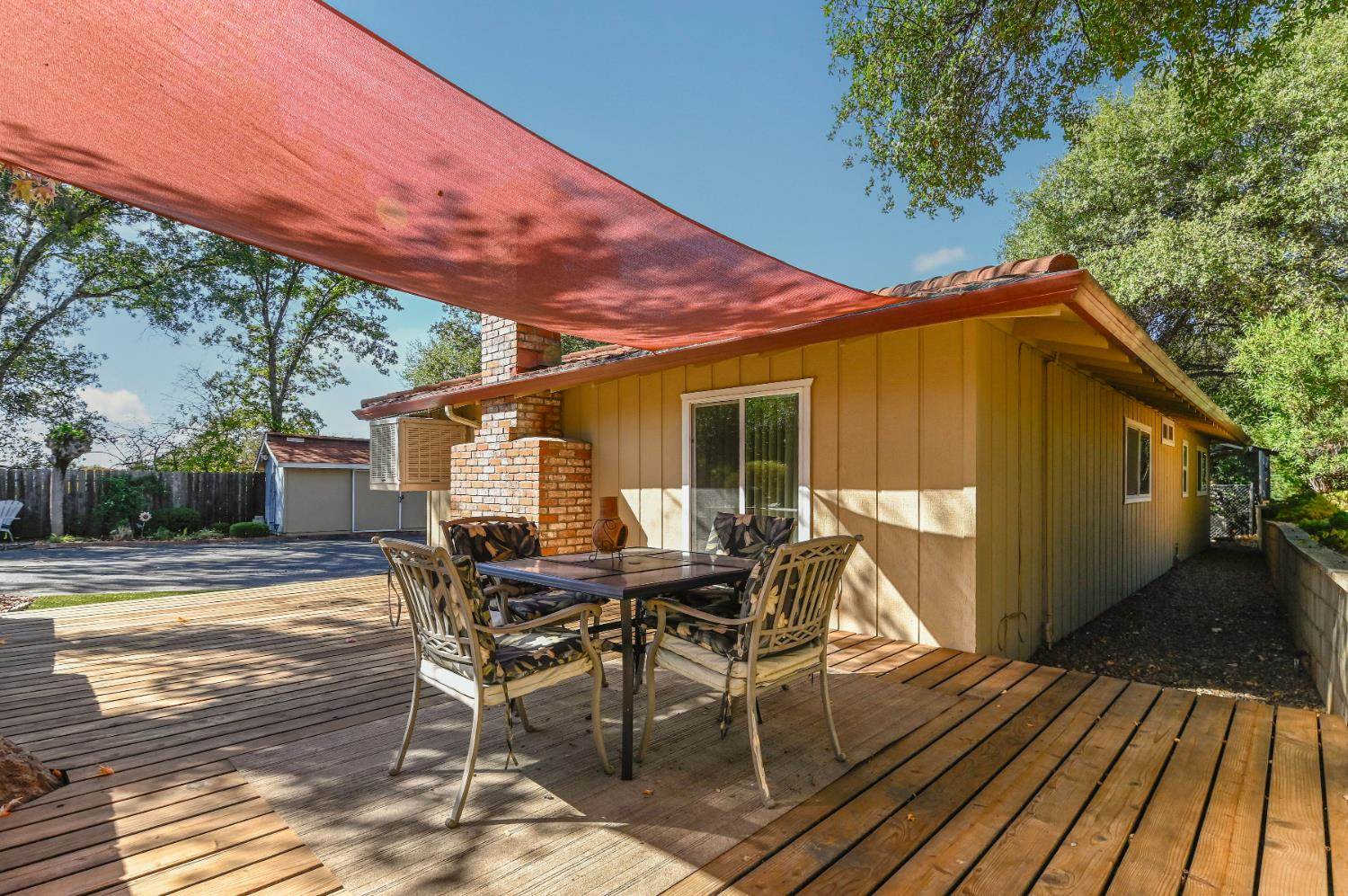 690 Amador, Angels Camp, CA 95222