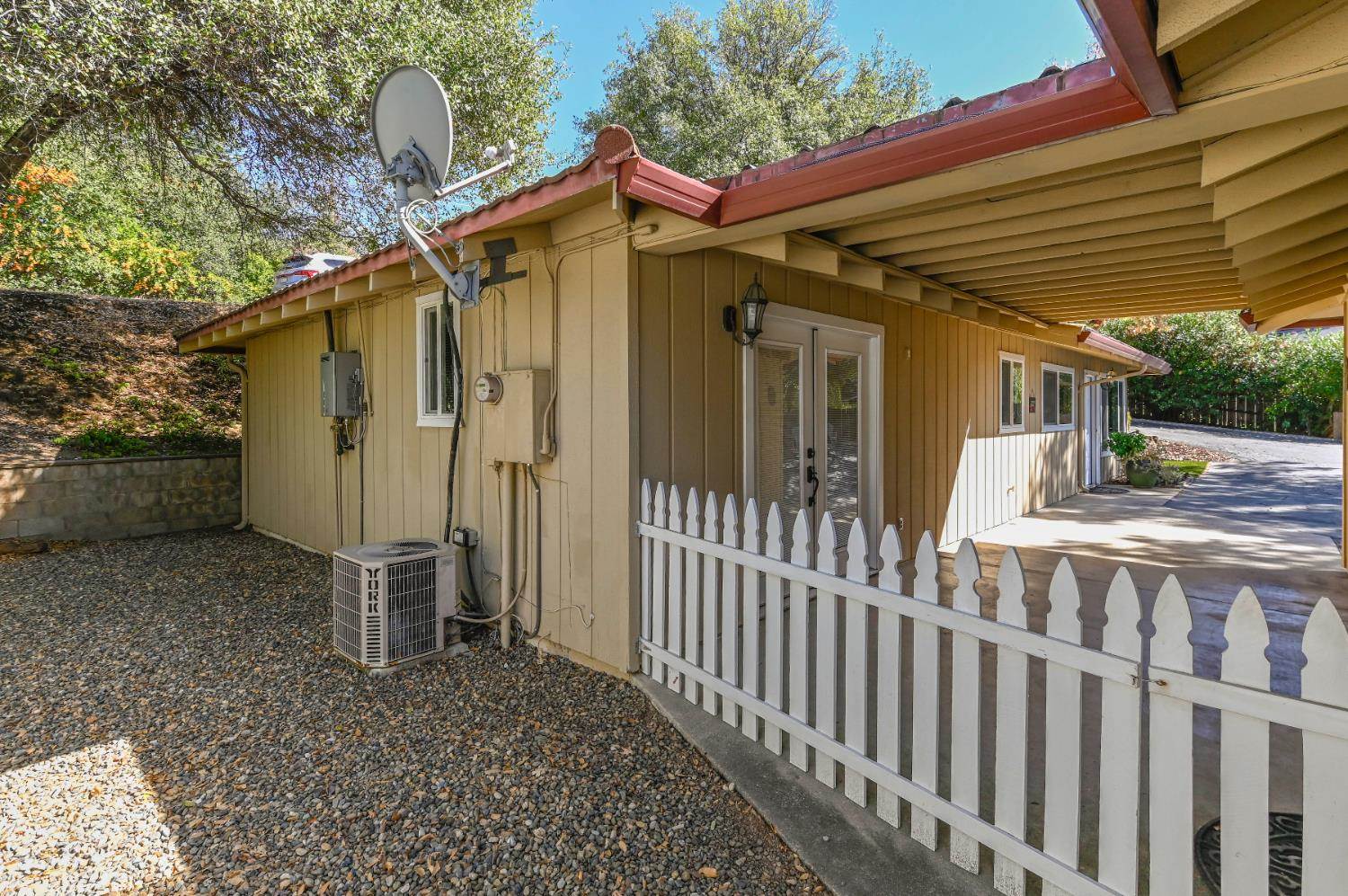 690 Amador, Angels Camp, CA 95222