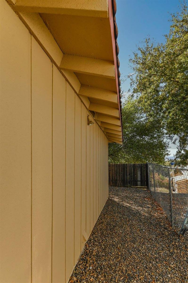 690 Amador, Angels Camp, CA 95222