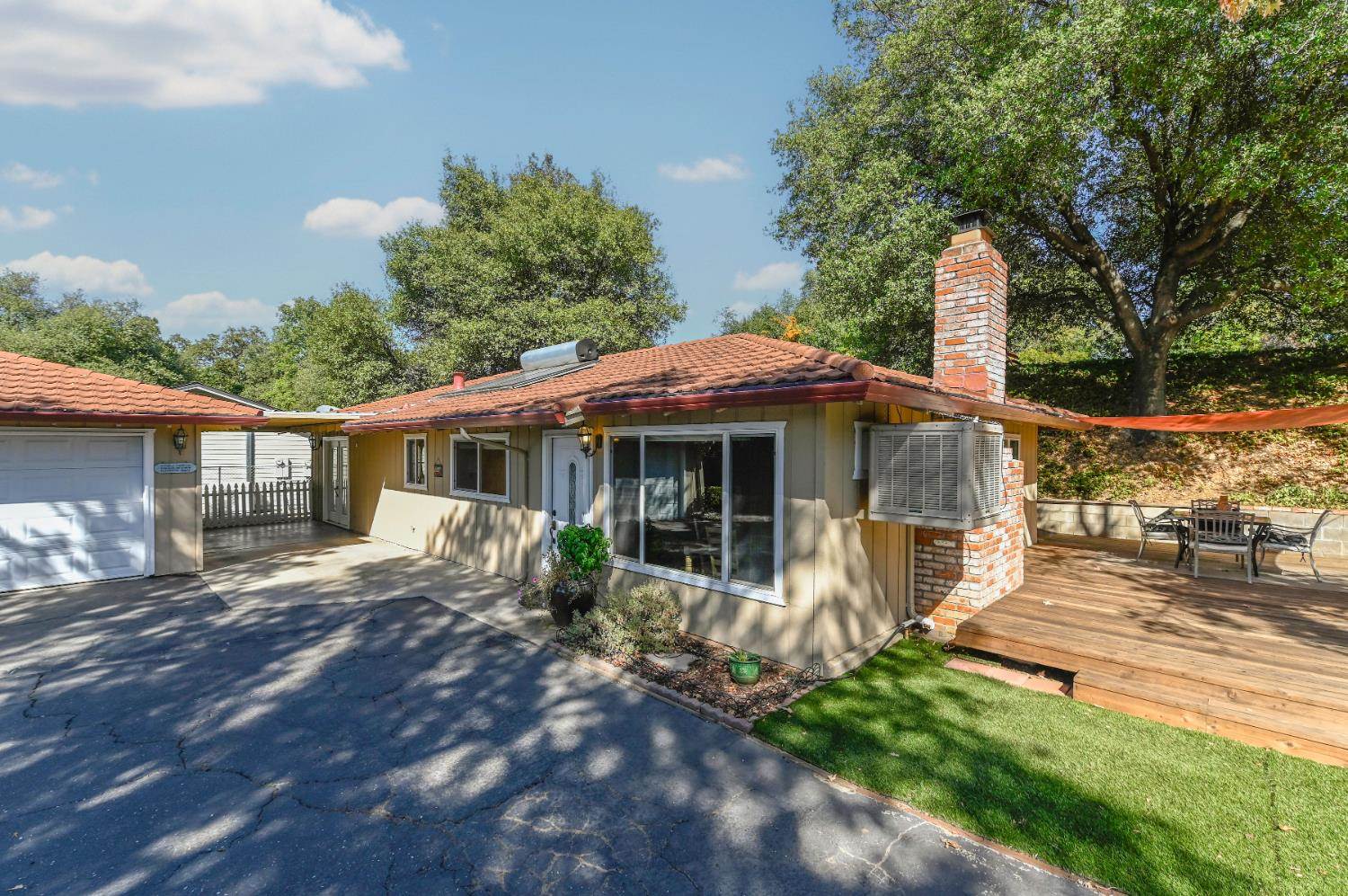 690 Amador, Angels Camp, CA 95222