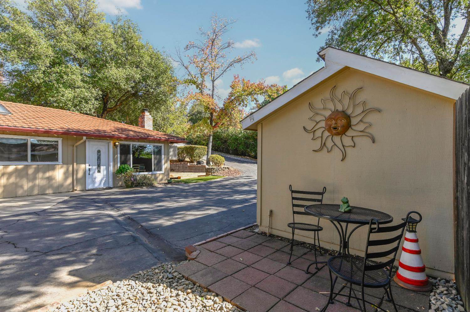 690 Amador, Angels Camp, CA 95222