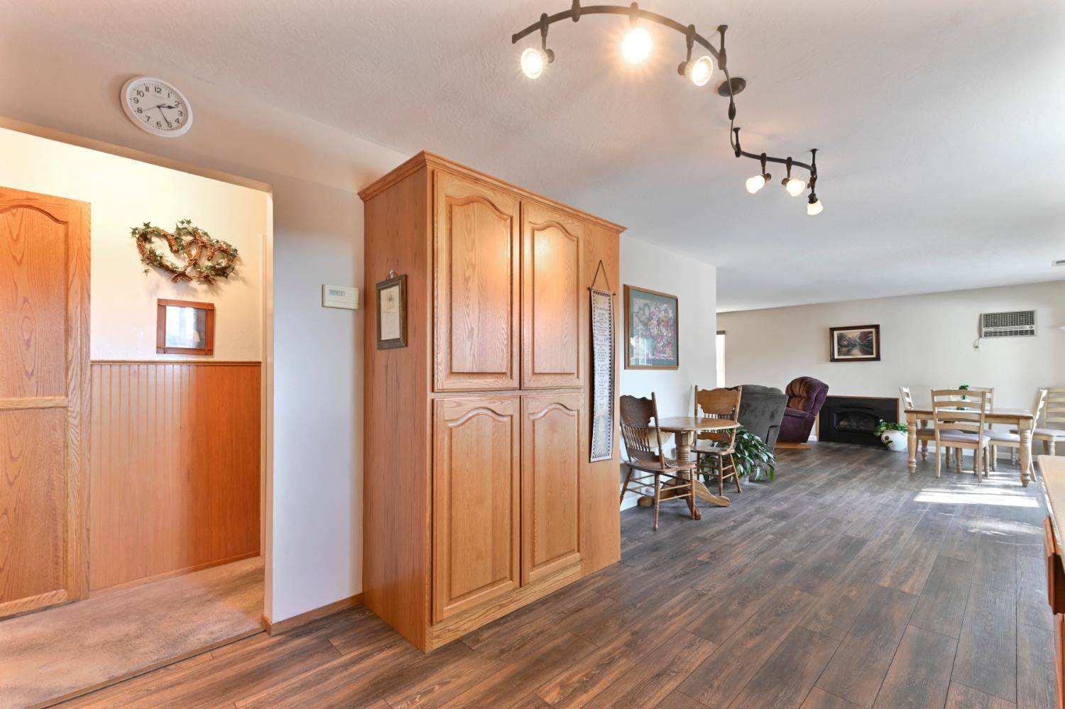 690 Amador, Angels Camp, CA 95222