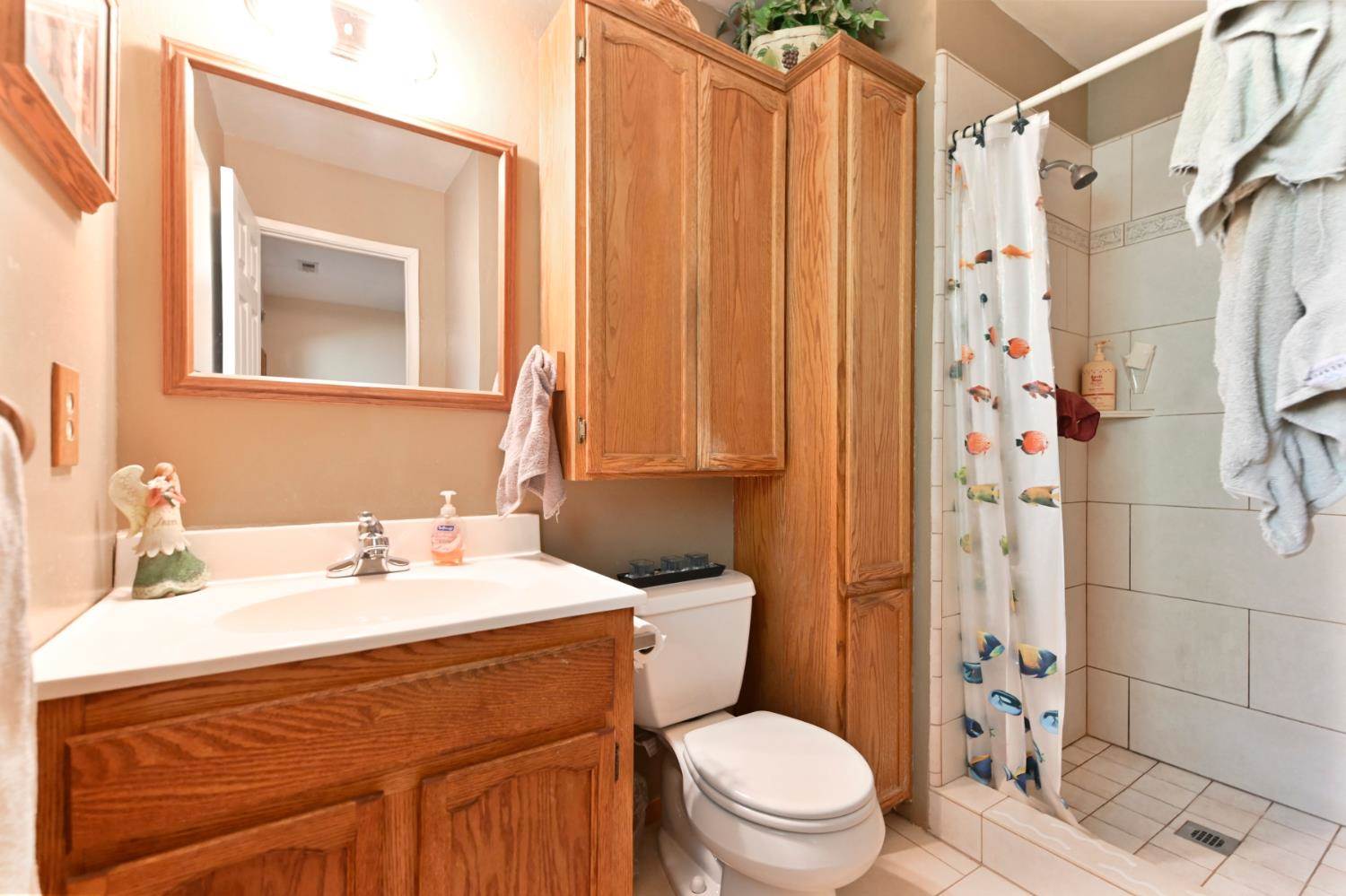 690 Amador, Angels Camp, CA 95222