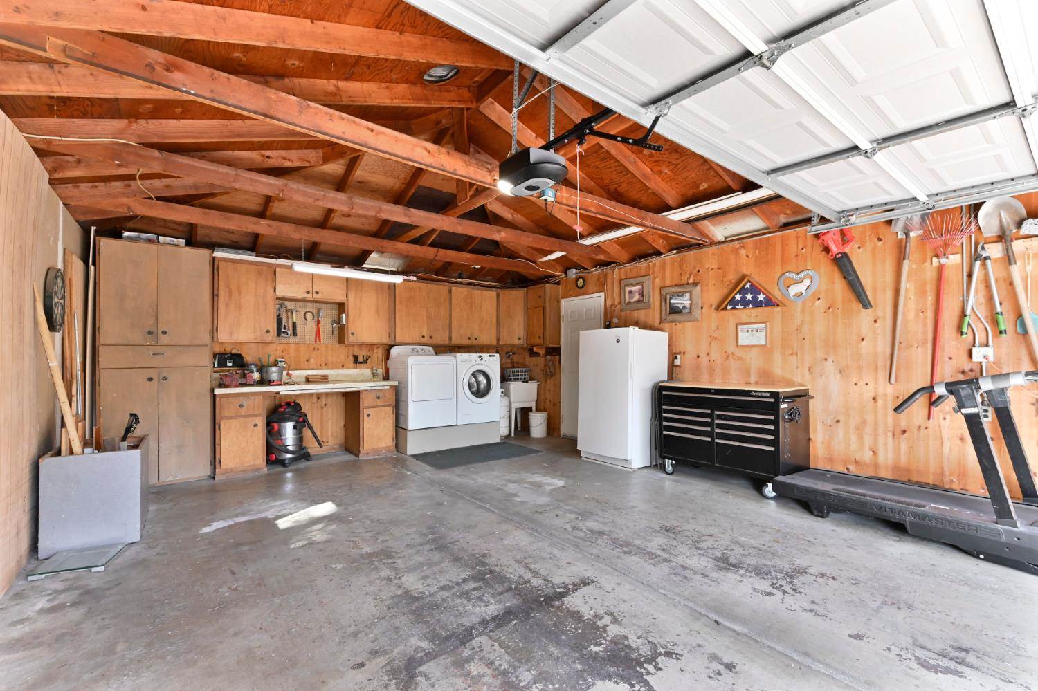 690 Amador, Angels Camp, CA 95222