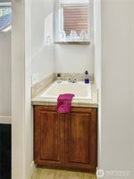 1533 Vineyard Avenue SE, Olympia, WA 98501