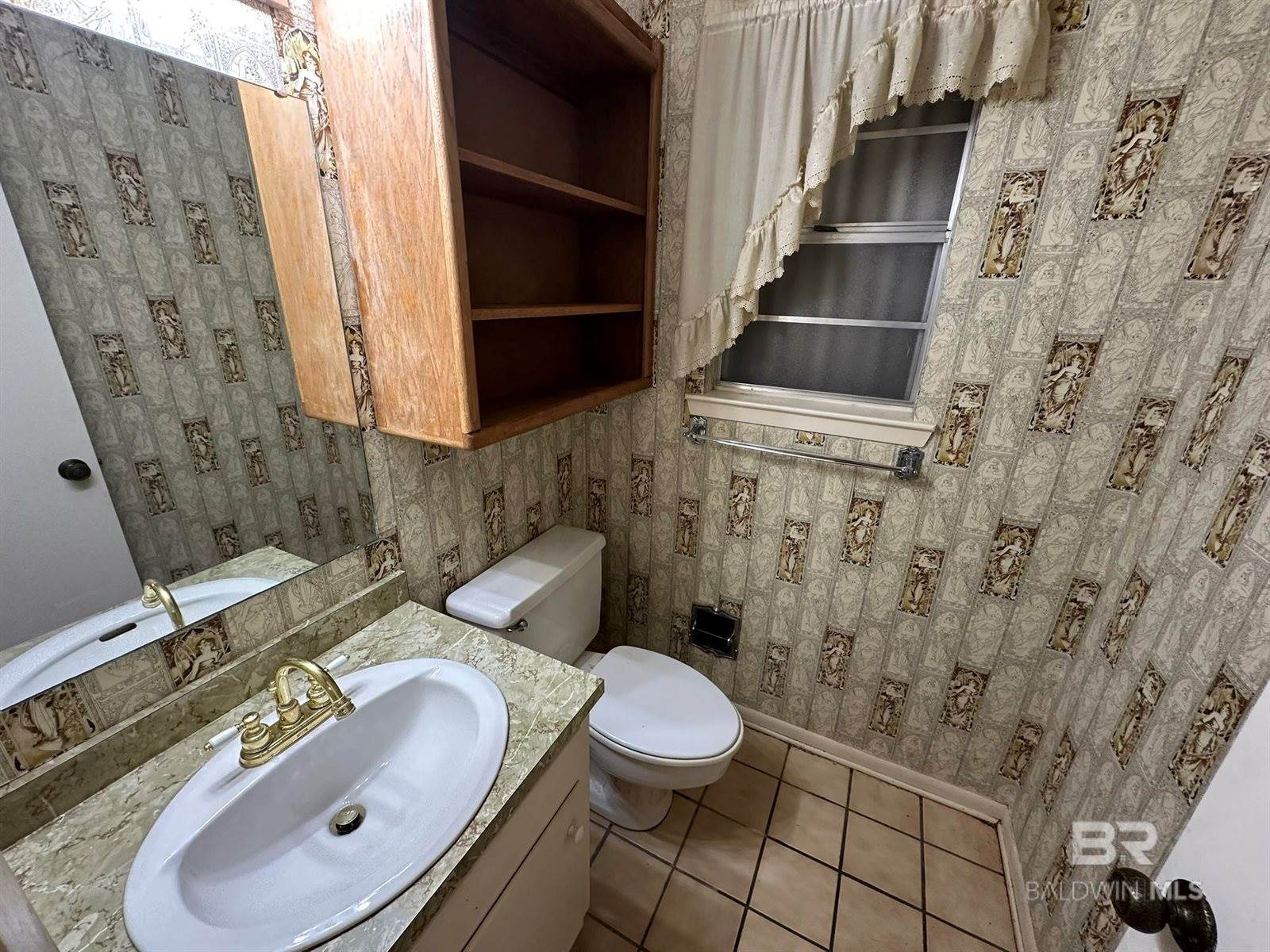 1424 Briarwood Drive, Gulf Shores, AL 36542