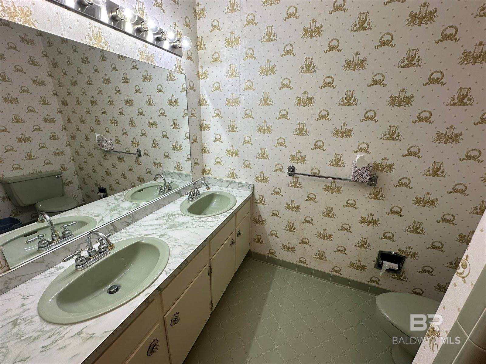 1424 Briarwood Drive, Gulf Shores, AL 36542