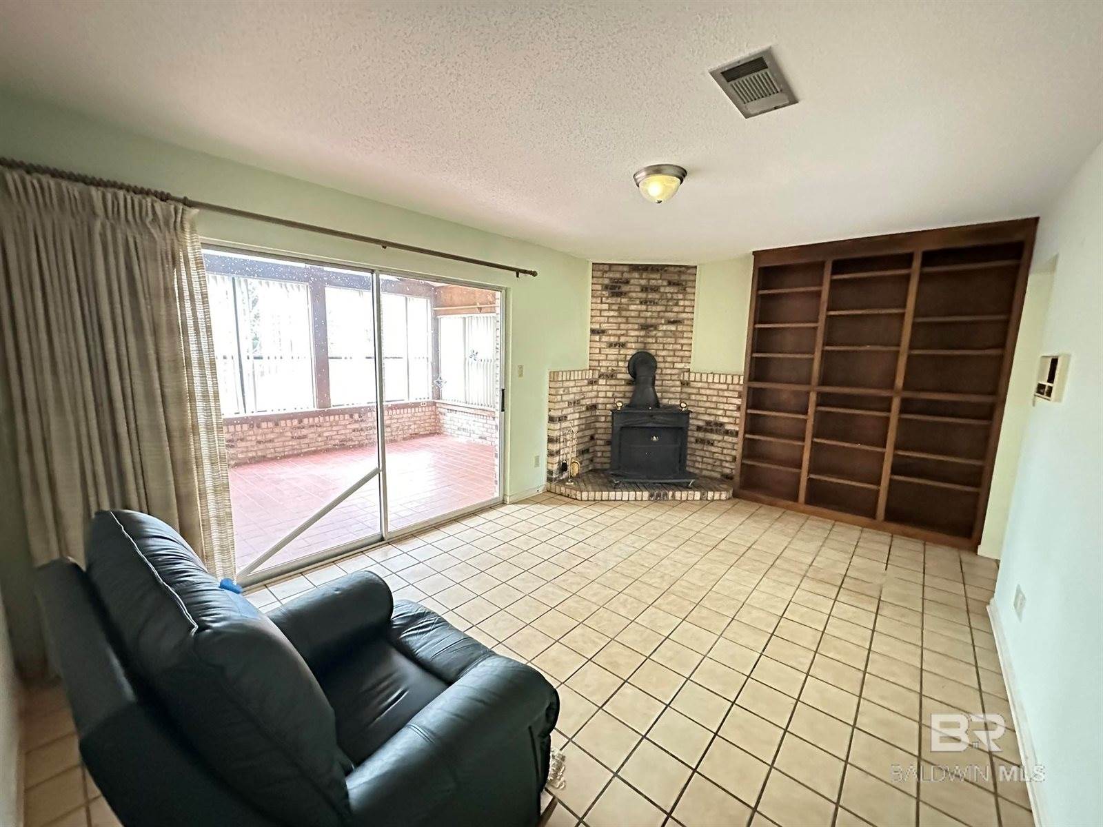 1424 Briarwood Drive, Gulf Shores, AL 36542