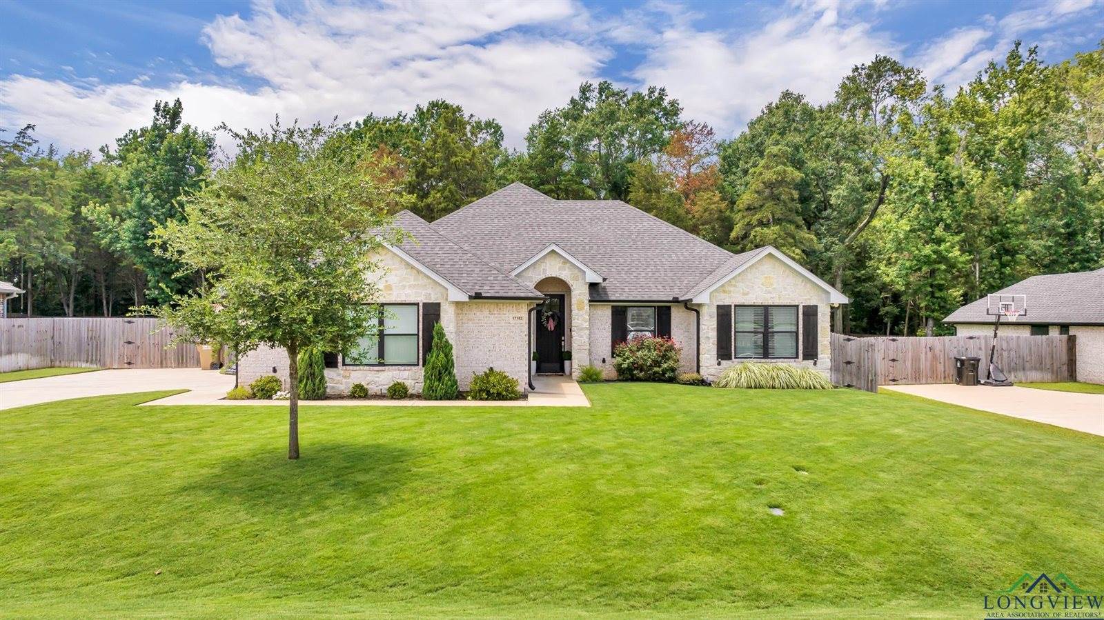 17182 Ironwood Dr, Flint, TX 75762