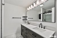 354 Country Club Court, Eldridge, IA 52748