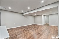 354 Country Club Court, Eldridge, IA 52748