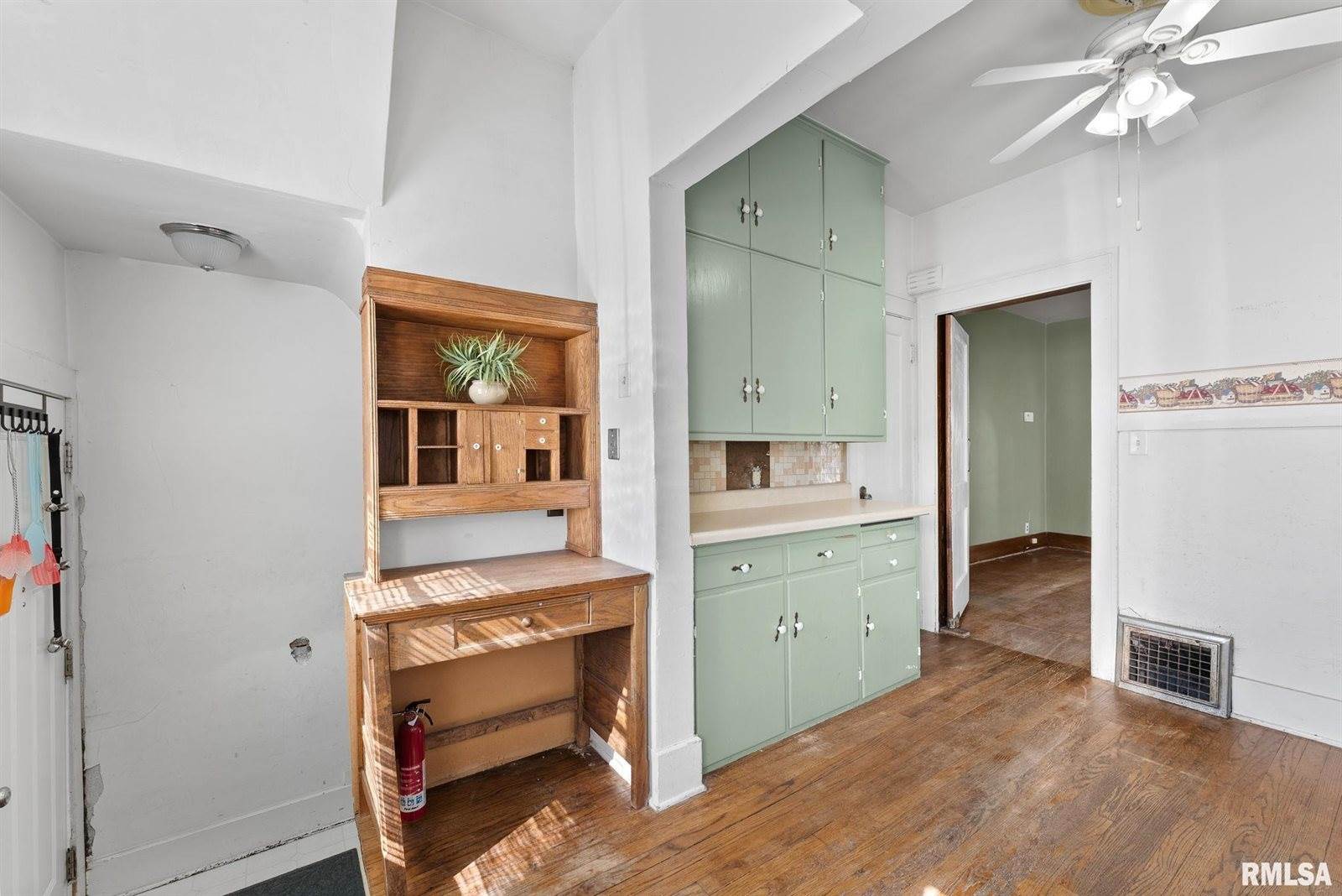 1131 East Central Park Avenue, Davenport, IA 52803