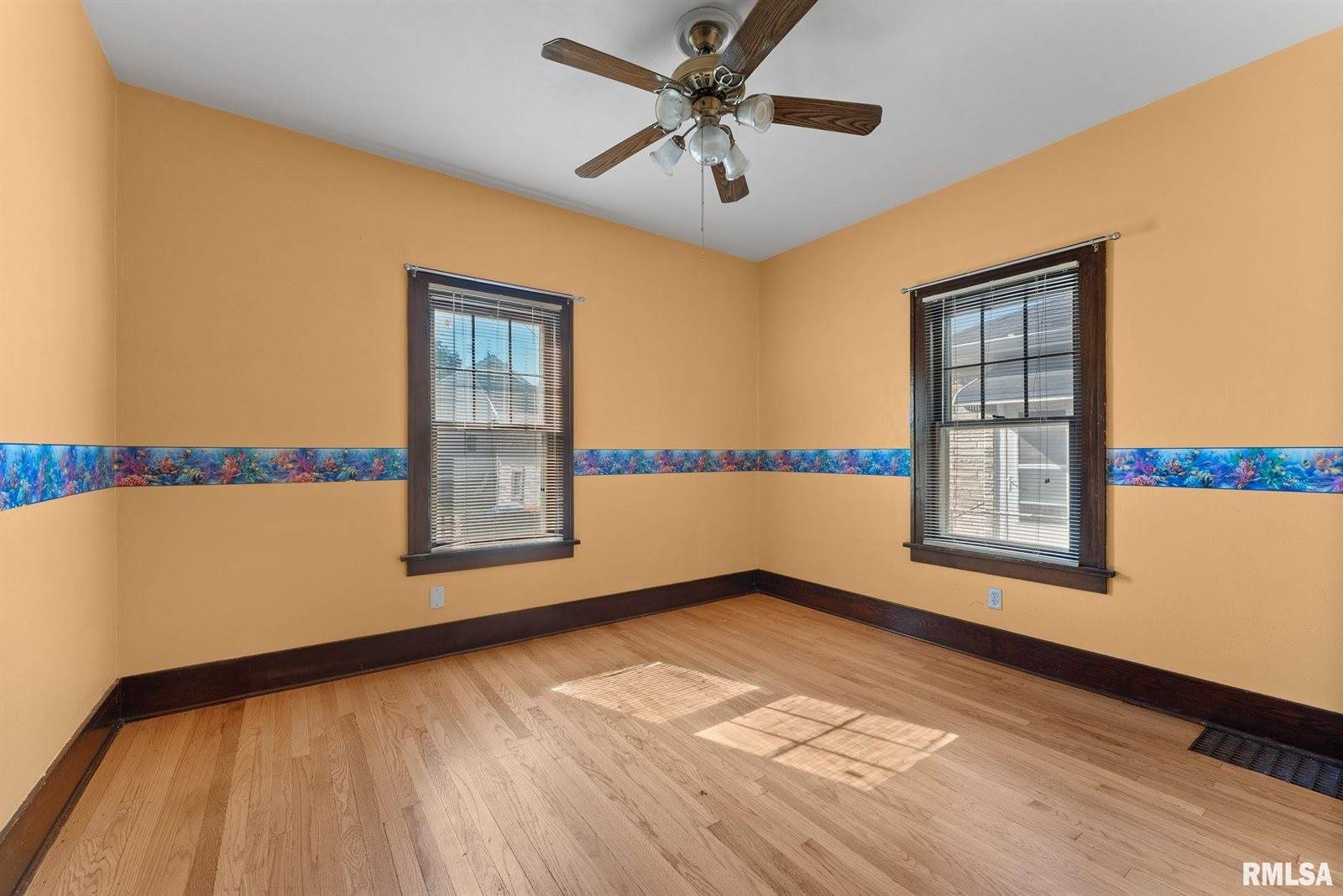 1131 East Central Park Avenue, Davenport, IA 52803