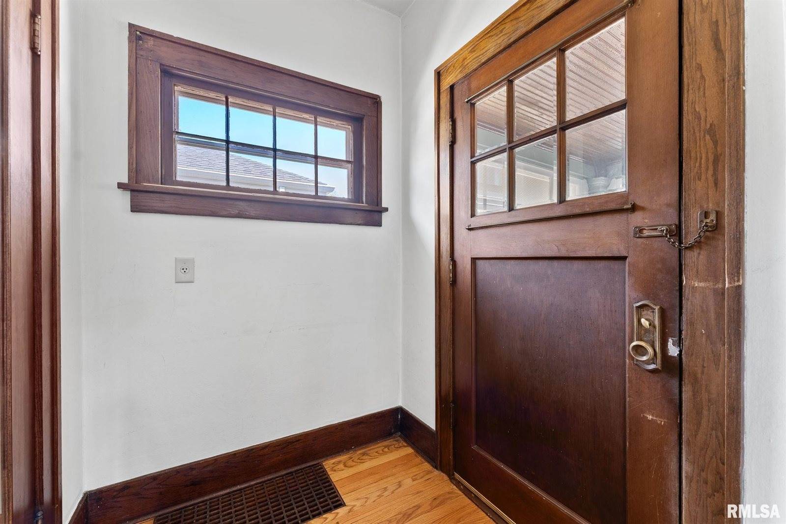 1131 East Central Park Avenue, Davenport, IA 52803