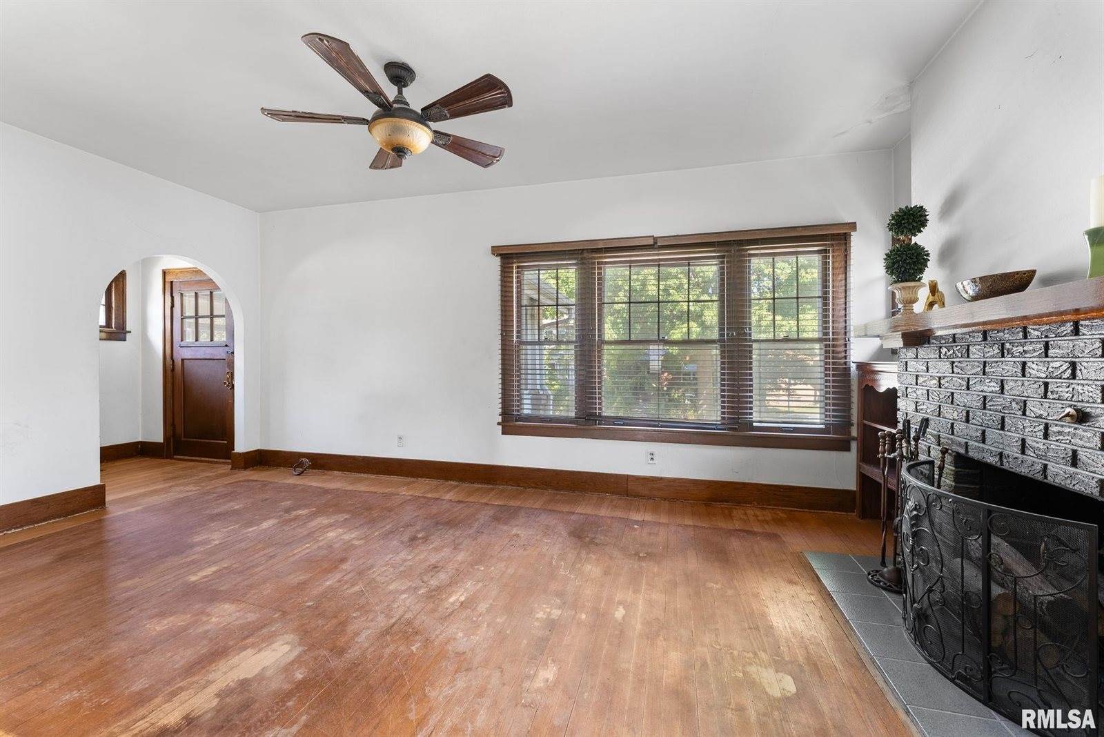 1131 East Central Park Avenue, Davenport, IA 52803