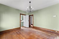 1131 East Central Park Avenue, Davenport, IA 52803