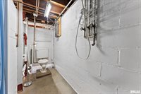 1131 East Central Park Avenue, Davenport, IA 52803